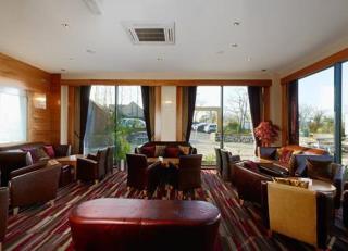 Upton Court Hotel - 6