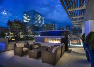 Global Luxury Suites at Boston Seaport - Boston - 9