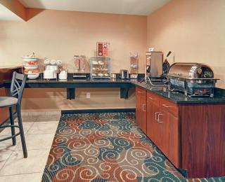 Cobblestone Inn & Suites - Big Lake - Big Lake - 6