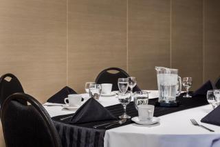 Heritage Inn Hotel & Convention Centre - Moose Jaw - 1