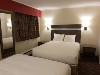 Holiday Motel & RV Resort - 4