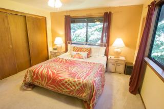 Hale Mauna Loa Upper Level with shared Hot Tub - Volcano - 1
