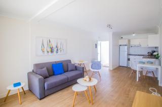 Flower Beach Suite 25 - 1