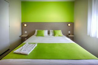 Hôtel Formules Club 2 - 8