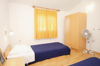 Family friendly seaside apartments Vinisce, Trogir - 5946 - 6