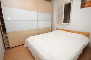Apartments by the sea Zavala, Hvar - 8809 - 4
