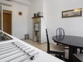 Apartments with WiFi Split - 11255 - 1