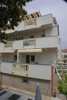 Apartments by the sea Mandre, Pag - 4098 - 1
