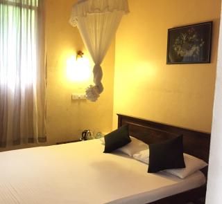 Holiday Inn Unawatuna - 7