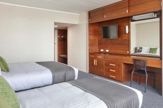 Bayside Hotel - 4