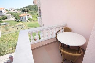 Apartments and rooms by the sea Supetarska Draga - Donja, Rab - 5033 - Rab - 1