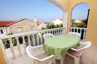 Apartments with parking space Supetar, Brac - 5663 - 5