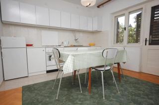 Apartments by the sea Suhi Potok, Omis - 8676 - 7