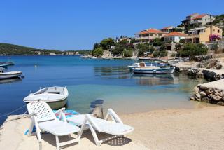 Family friendly seaside apartments Razanj, Rogoznica - 10373 - Rogoznica (Rogosnizza) - 2