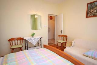 Apartments by the sea Kampor, Rab - 5056 - 5