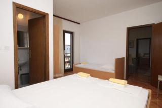 Apartments by the sea Duce, Omis - 2821 - Duće - 6