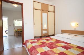 Apartment Bozava 8123a - 1