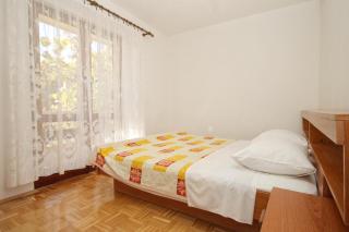 Apartment Zavalatica 9315a - 1