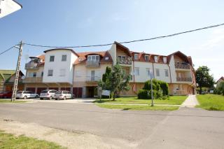 Zoli Apartmanok-Timi Kölcsey 34-36 - Hajdúszoboszló - 9