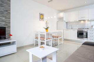 Apartments by the sea Podgora, Makarska - 4782 - 7