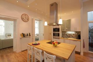 Urban Haven - 3 Beds, 3 Baths, Free Parking, Near Central Market - Budapest - 8