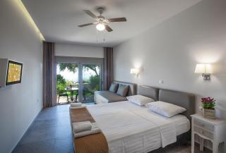 Locanda Barbati Luxury ApartHotel - Barbati - 9