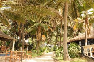 Leybato Beach Hotel - Fajara - 9