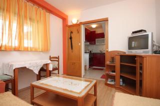Apartments with a parking space Brela, Makarska - 6884 - 9