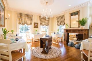 Captain Farris House - South Yarmouth - 8