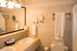 Trade Winds Hotel - Dickenson Bay - 4