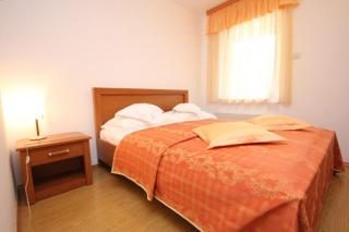 Apartments with a parking space Cres - 7985 - 3