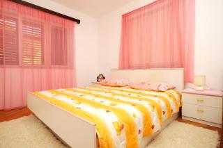 Family friendly apartments with a swimming pool Smokvica, Korcula - 9161 - Smokvica - 5
