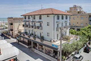 Hotel Villa dei Gerani - Rimini - 9