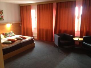 Kumla Hotel - Kumla - 3