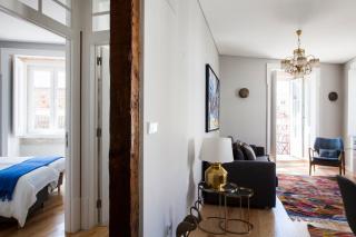 Alfama Sophisticate Flat With Balconies 2Bedrs 2Baths & AC in 19th Century Building Historic Center - Lisboa - 1