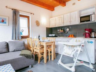 Quaint Holiday Home in Gleznowo with Parasol - 5