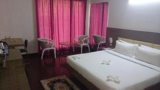 Rosewood International Hotel - 8