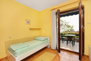Apartments with parking space Njivice, Krk - 5325 - 3