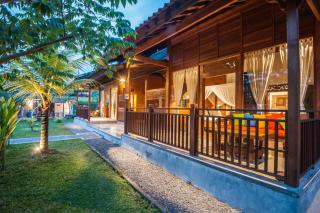 Tirta Padi Villa Ubud - Ubud - 1
