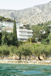 Apartments by the sea Omis - 8334 - 7