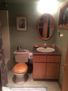 Cottage Lake Bed and Breakfast - Woodinville - 5