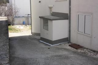 Apartments with a parking space Nemira, Omis - 6070 - 1