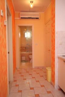 Apartments by the sea Tucepi, Makarska - 6806 - 3