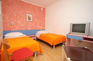 Apartment Tucepi 6806b - 2