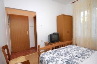 Apartments and rooms with WiFi Senj - 5560 - 5