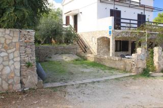 Apartments with a parking space Rukavac, Vis - 8849 - 2