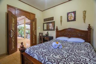Nuaja Balinese Guest House - Ubud - 1