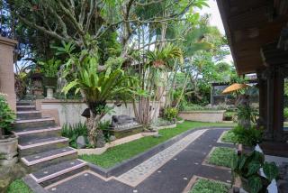 Nuaja Balinese Guest House - Ubud - 5
