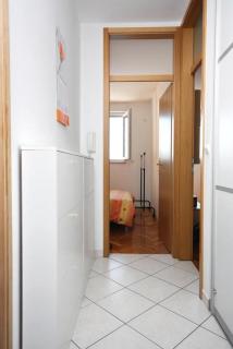 Apartments by the sea Omis - 6073 - Omiš - 9
