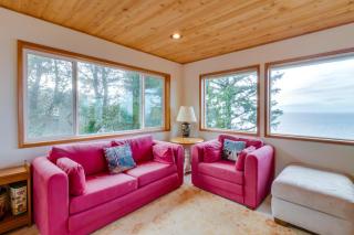 Cliffside Serenity - 9